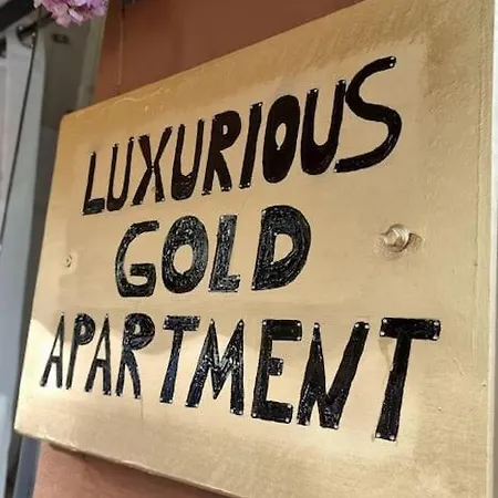 Luxurious Gold Lejlighed *